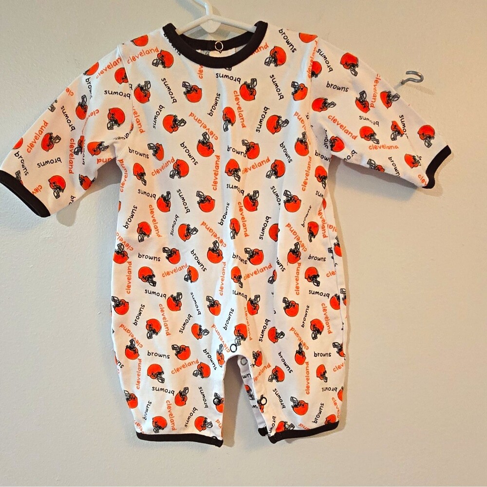 Vintage 90s NFL Kids Touchdown Club Cleveland Browns Cotton Snap  6-9 Months